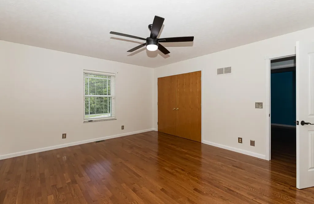 337 Collins Road Paris KY 40361