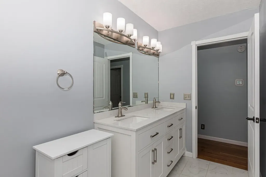 337 Collins Road Paris KY 40361