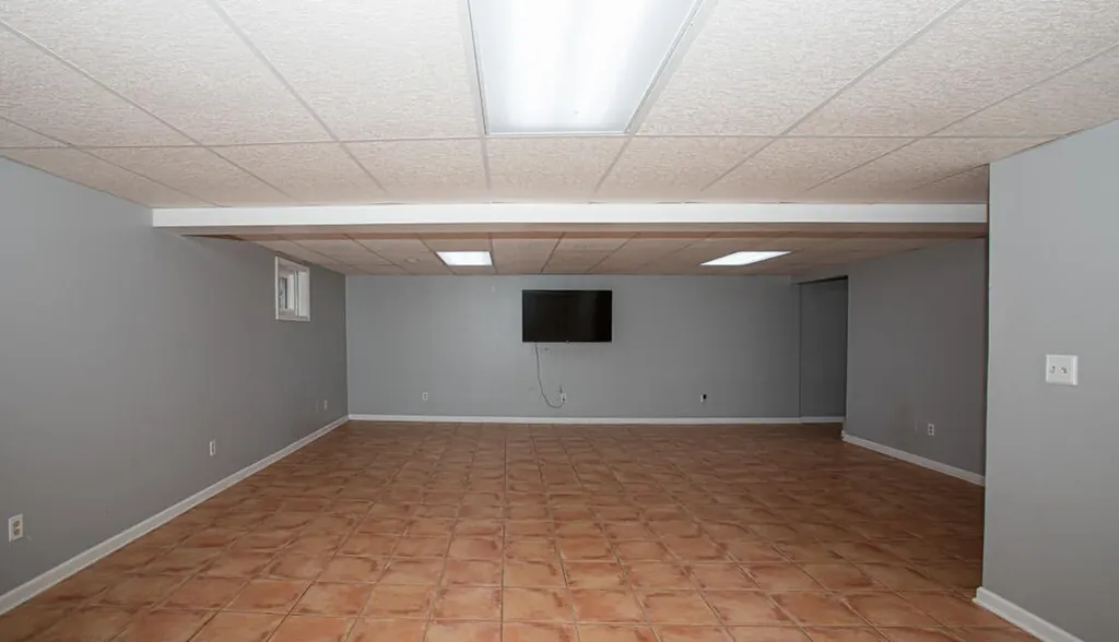 337 Collins Road Paris KY 40361