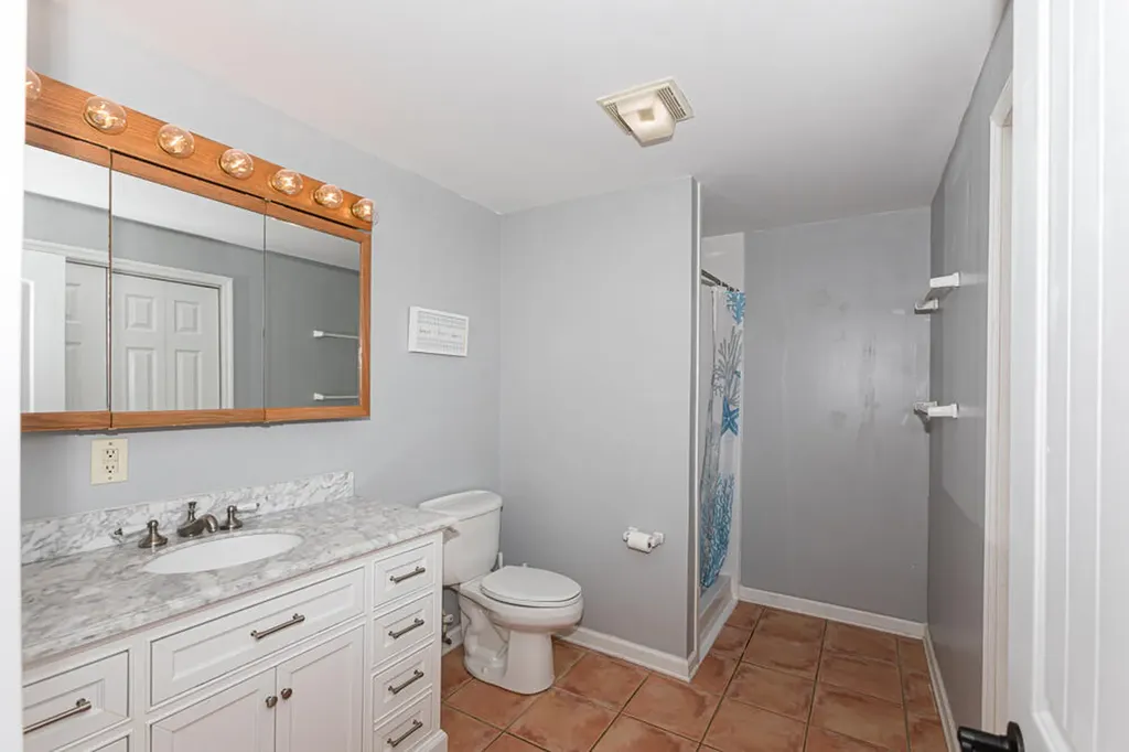 337 Collins Road Paris KY 40361