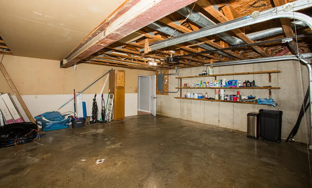 337 Collins Road Paris KY 40361