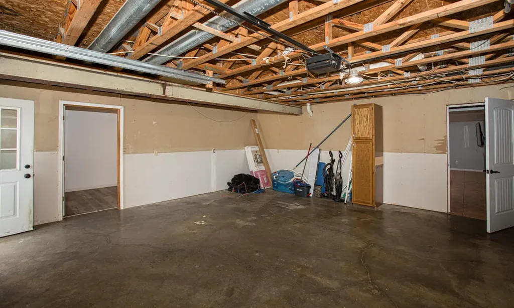 337 Collins Road Paris KY 40361