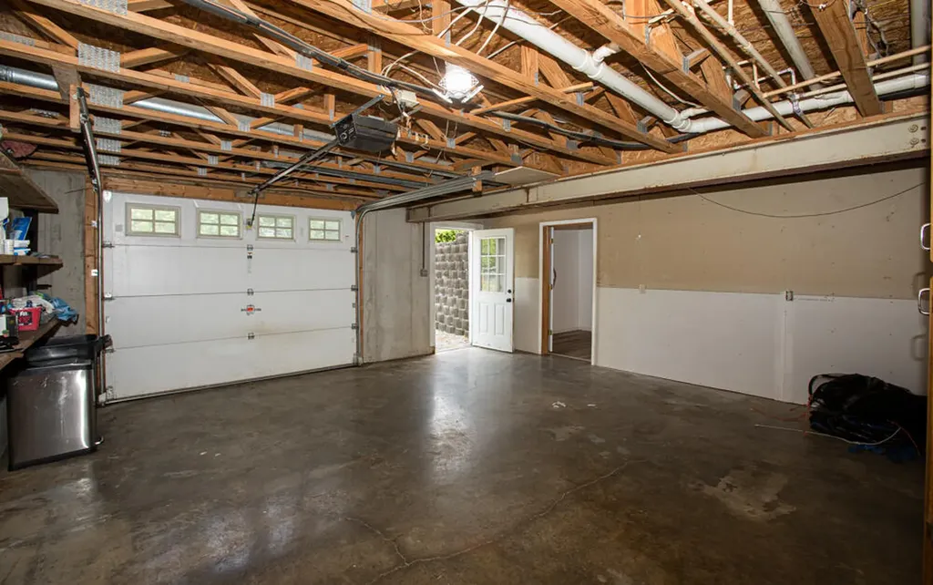337 Collins Road Paris KY 40361