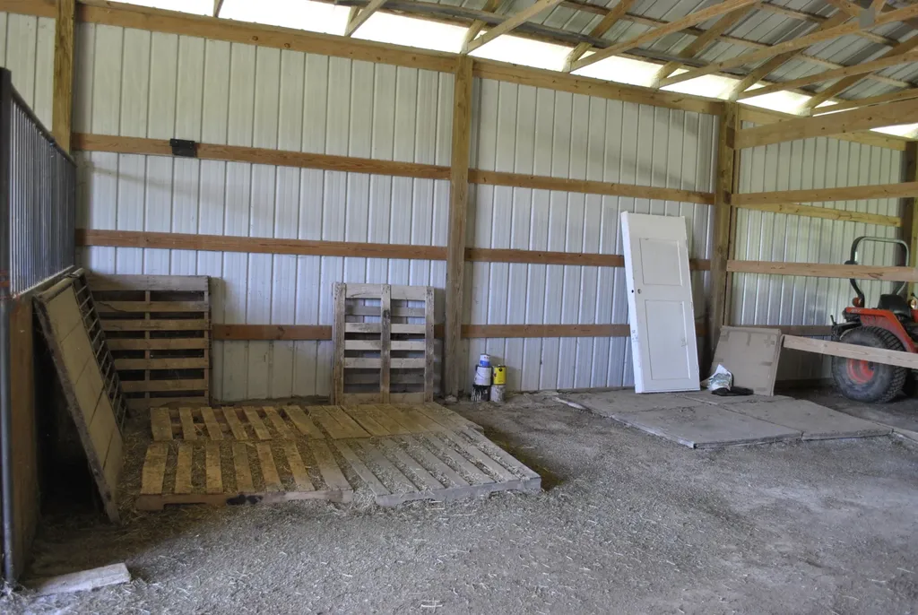 337 Collins Road Paris KY 40361