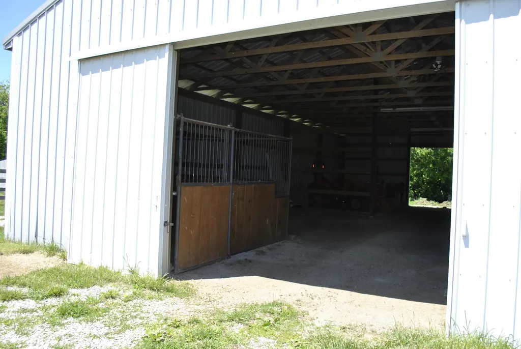 337 Collins Road Paris KY 40361