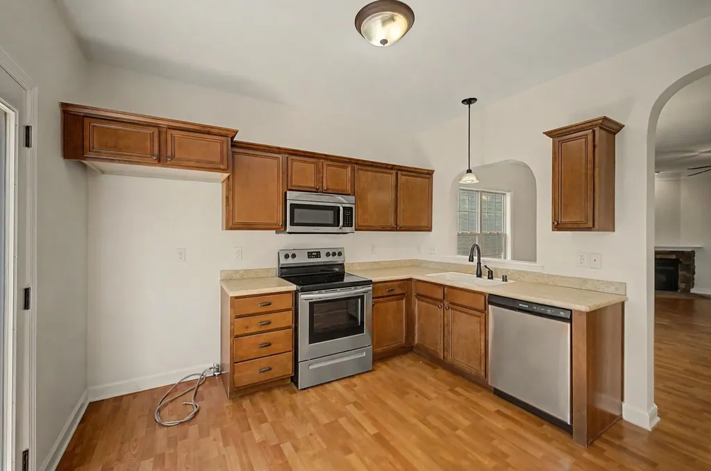 3017 Falling Leaves Lane Lexington KY 40509