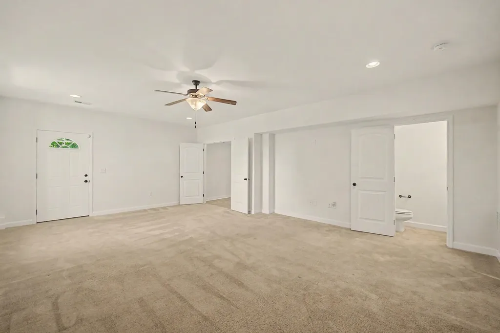 3017 Falling Leaves Lane Lexington KY 40509