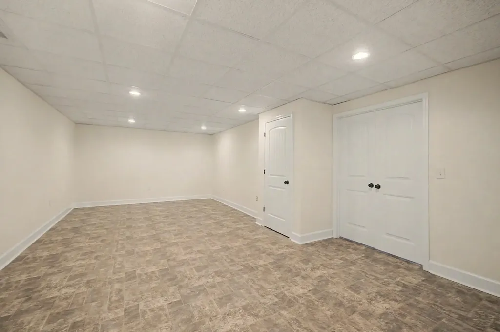 3017 Falling Leaves Lane Lexington KY 40509
