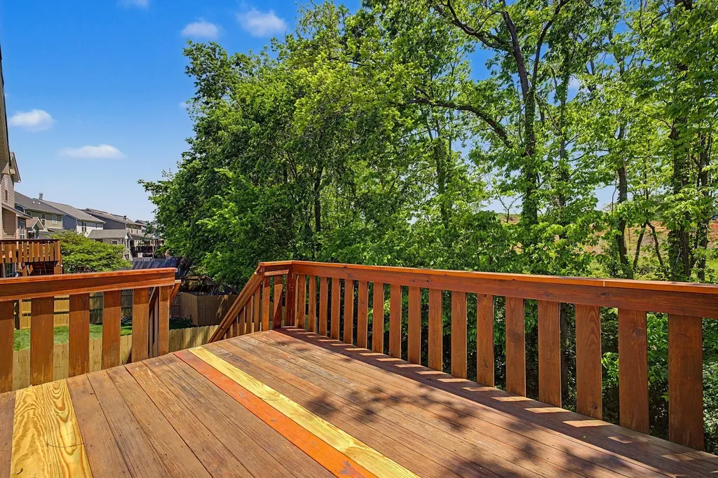 3017 Falling Leaves Lane Lexington KY 40509