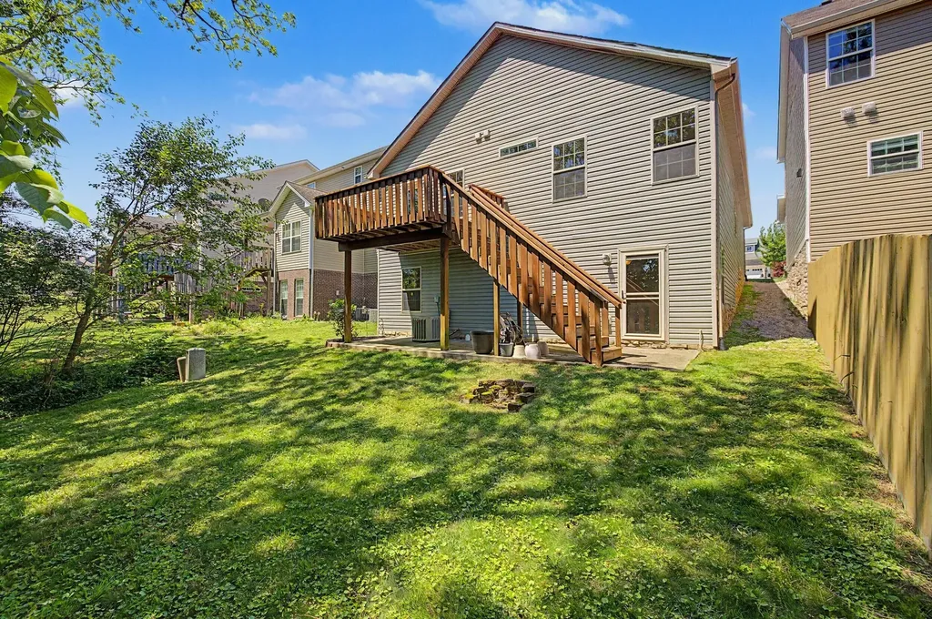 3017 Falling Leaves Lane Lexington KY 40509