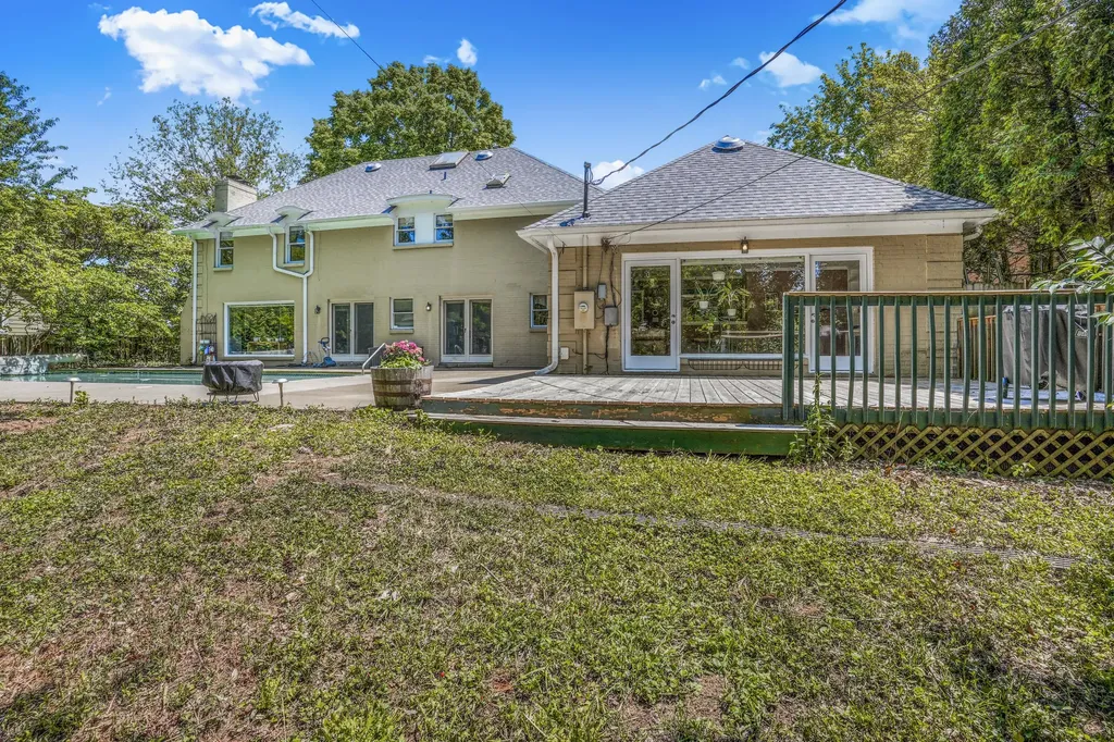 333 Lakeshore Drive Lexington KY 40502