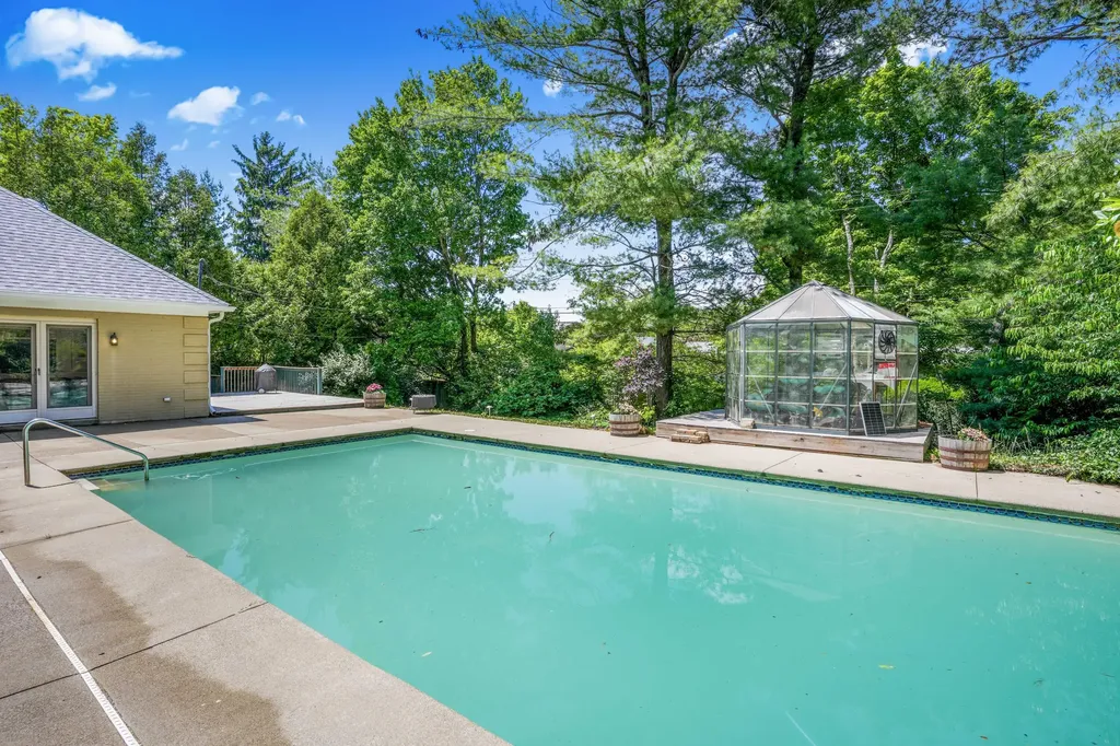 333 Lakeshore Drive Lexington KY 40502