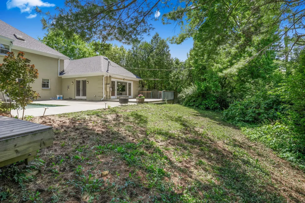 333 Lakeshore Drive Lexington KY 40502