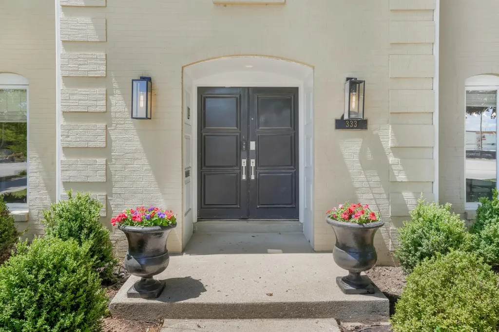 333 Lakeshore Drive Lexington KY 40502