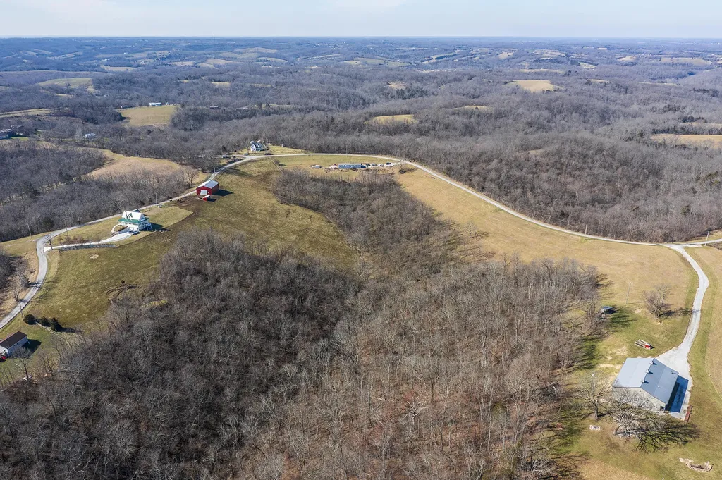 3820 Stoney Creek Road Carlisle KY 40311
