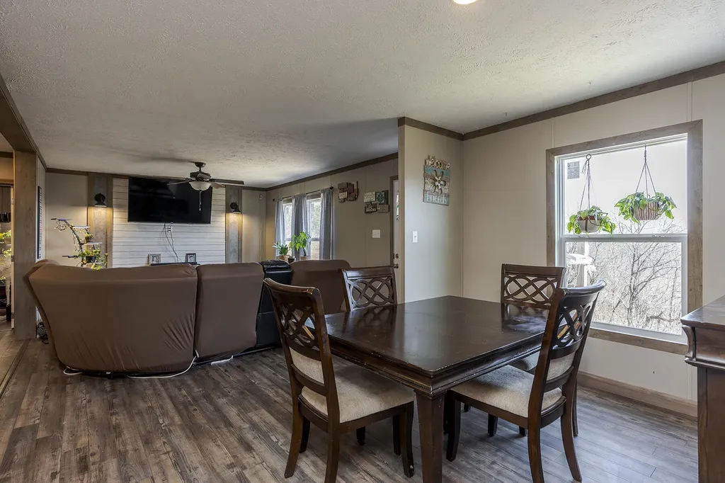 3820 Stoney Creek Road Carlisle KY 40311