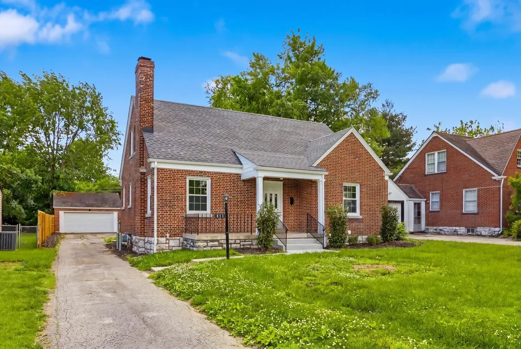 512 Rosemont Garden Lexington KY 40503