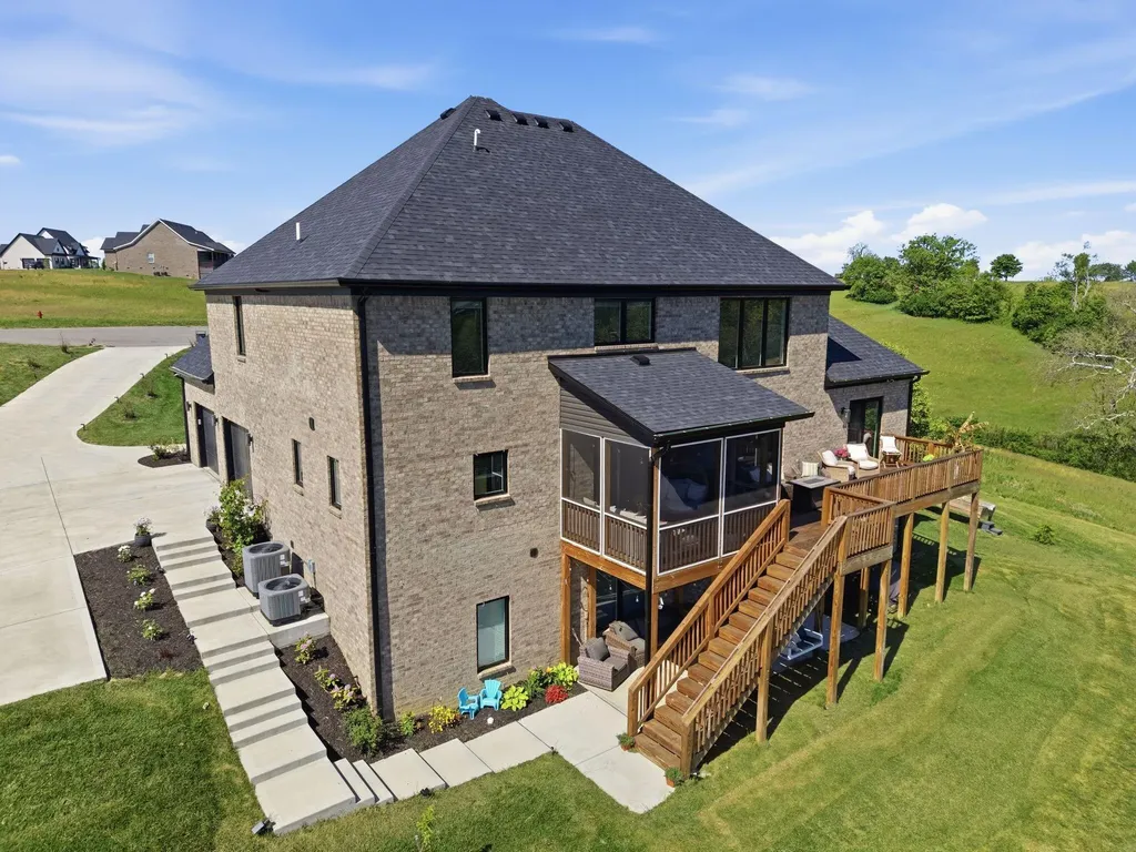 7095 Winners Circle Drive Richmond KY 40475