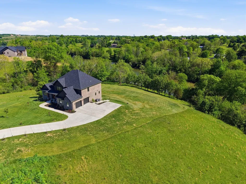 7095 Winners Circle Drive Richmond KY 40475