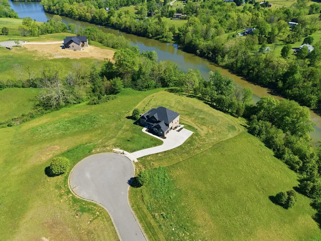 7095 Winners Circle Drive Richmond KY 40475