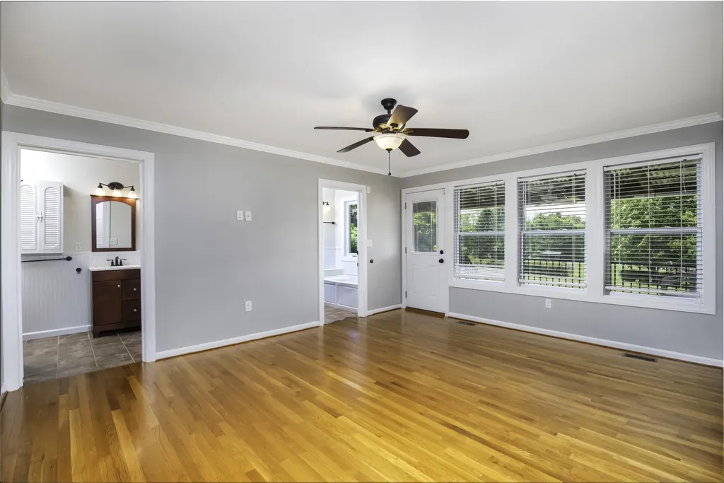 1651 Donelwal Drive Lexington KY 40511