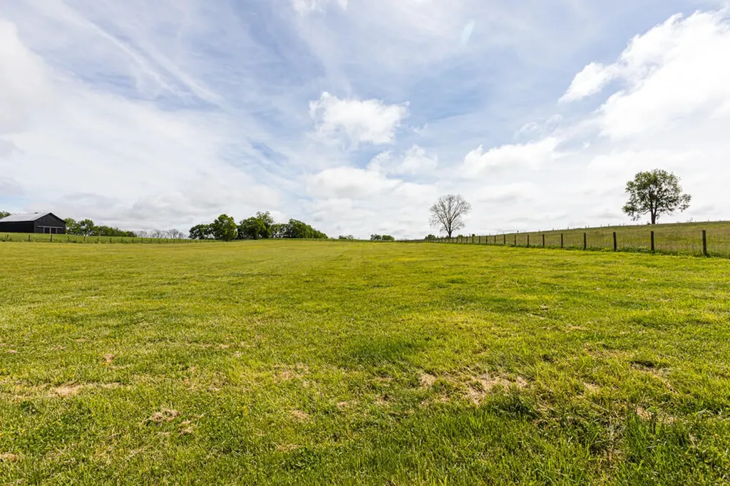 1569 Newtown Pike Georgetown KY 40324