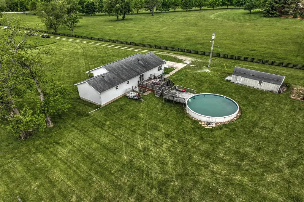 1569 Newtown Pike Georgetown KY 40324