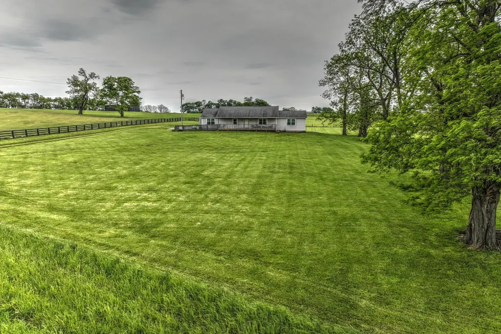 1569 Newtown Pike Georgetown KY 40324