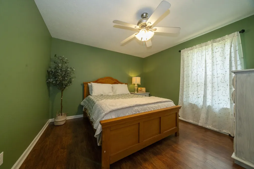 213 Barnett Street Somerset KY 42501
