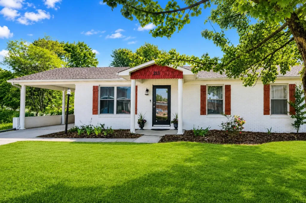 213 Barnett Street Somerset KY 42501