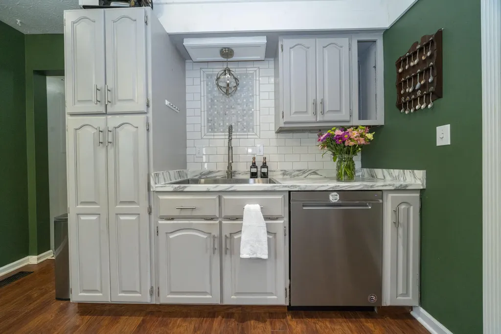 213 Barnett Street Somerset KY 42501