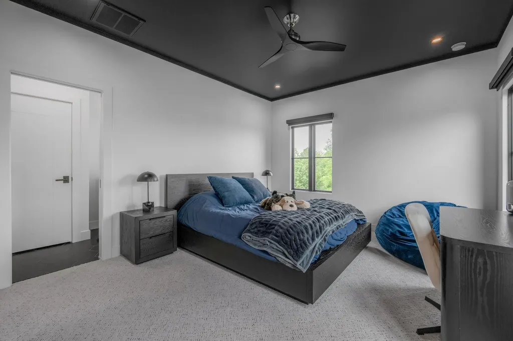 3044 Bobwhite Trail Lexington KY 40509