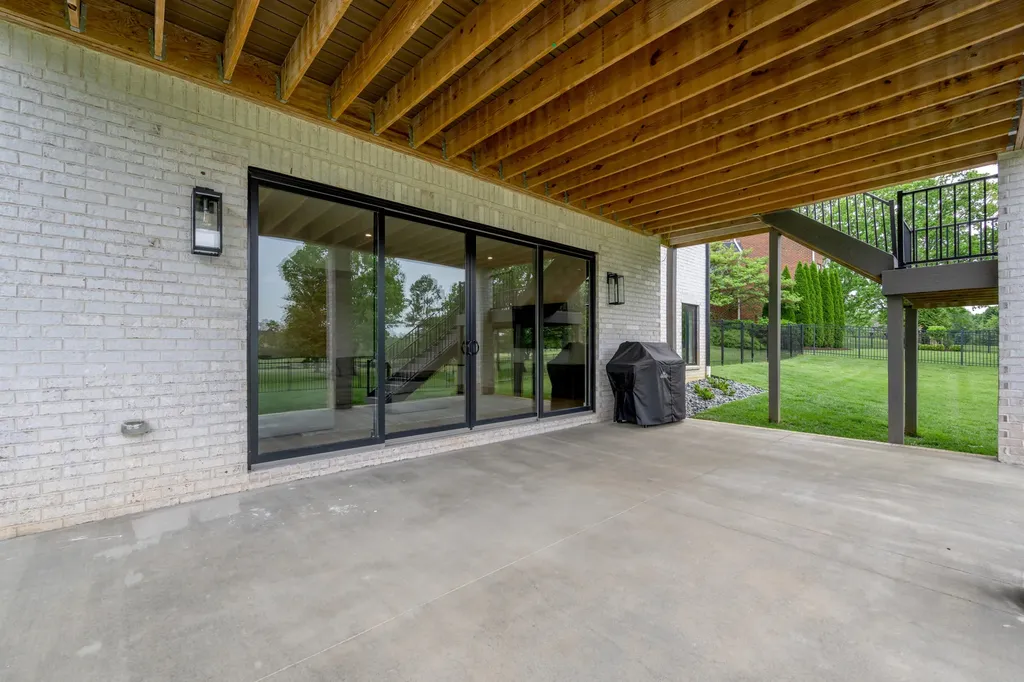 3044 Bobwhite Trail Lexington KY 40509
