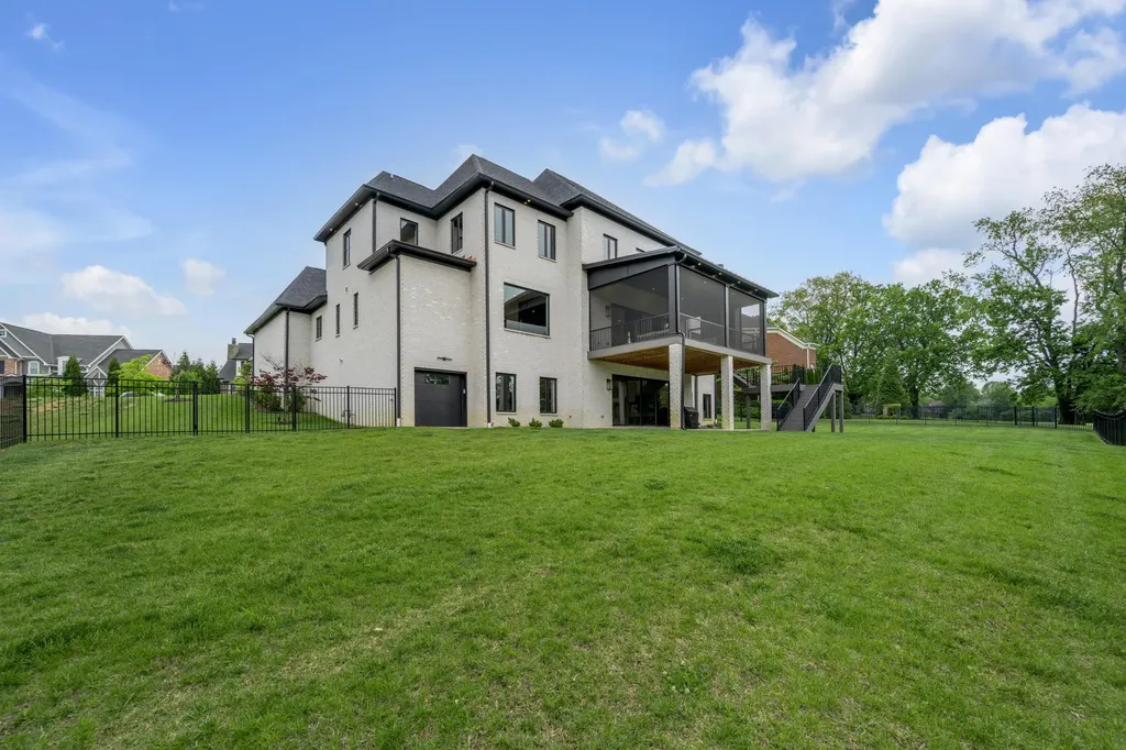 3044 Bobwhite Trail Lexington KY 40509