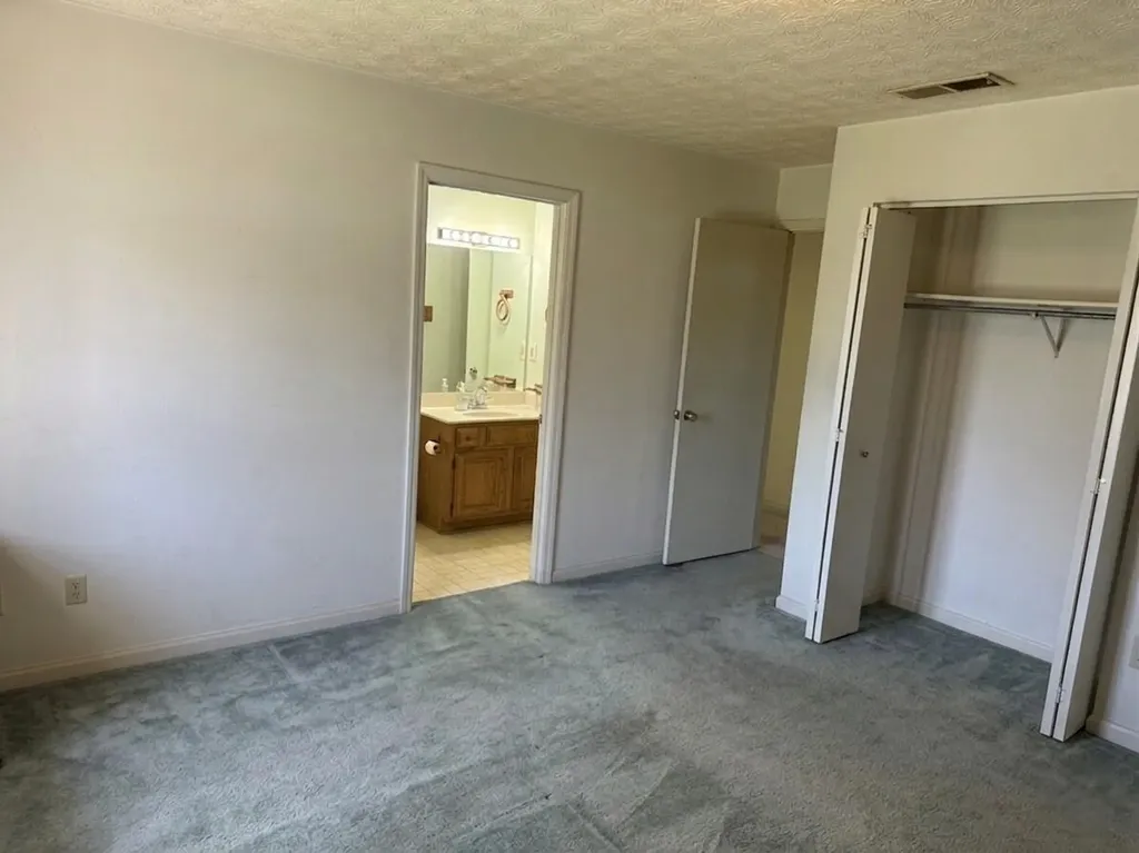 3428 Woodspring Drive Lexington KY 40515