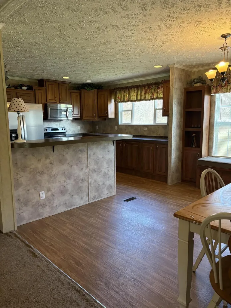 580 Bales Creek Road Manchester KY 40962