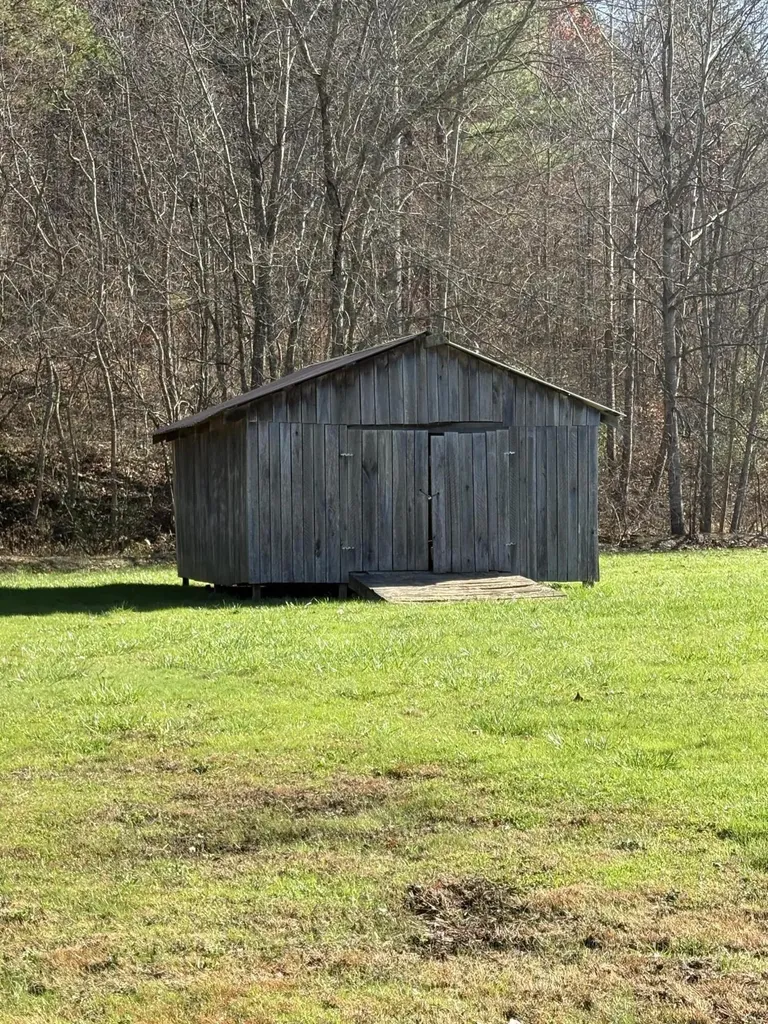 580 Bales Creek Road Manchester KY 40962