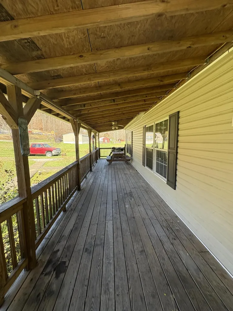 580 Bales Creek Road Manchester KY 40962