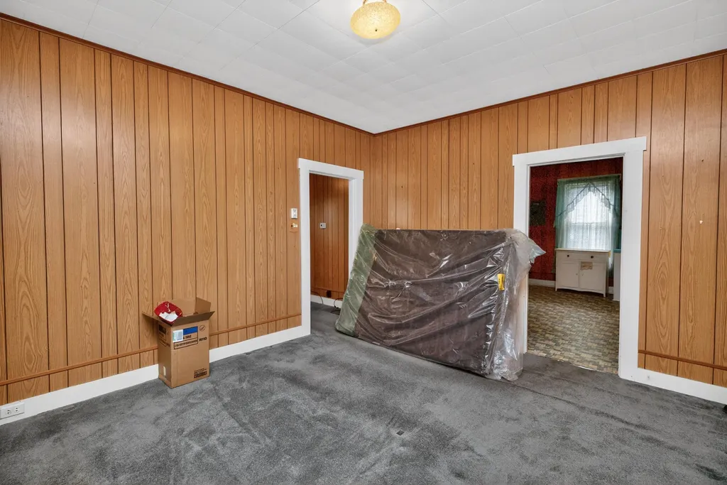 223 W Higgins Street Midway KY 40347