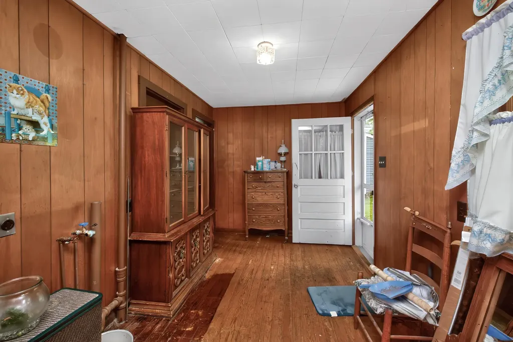 223 W Higgins Street Midway KY 40347