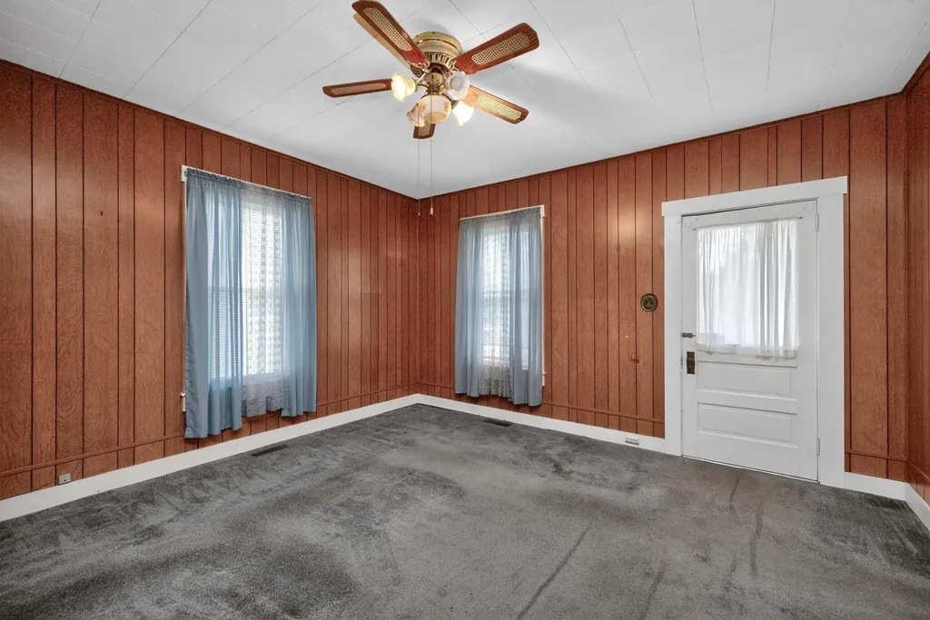 223 W Higgins Street Midway KY 40347