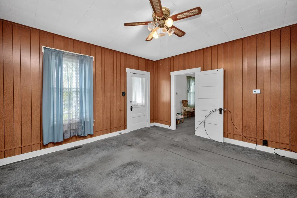 223 W Higgins Street Midway KY 40347