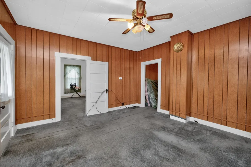 223 W Higgins Street Midway KY 40347