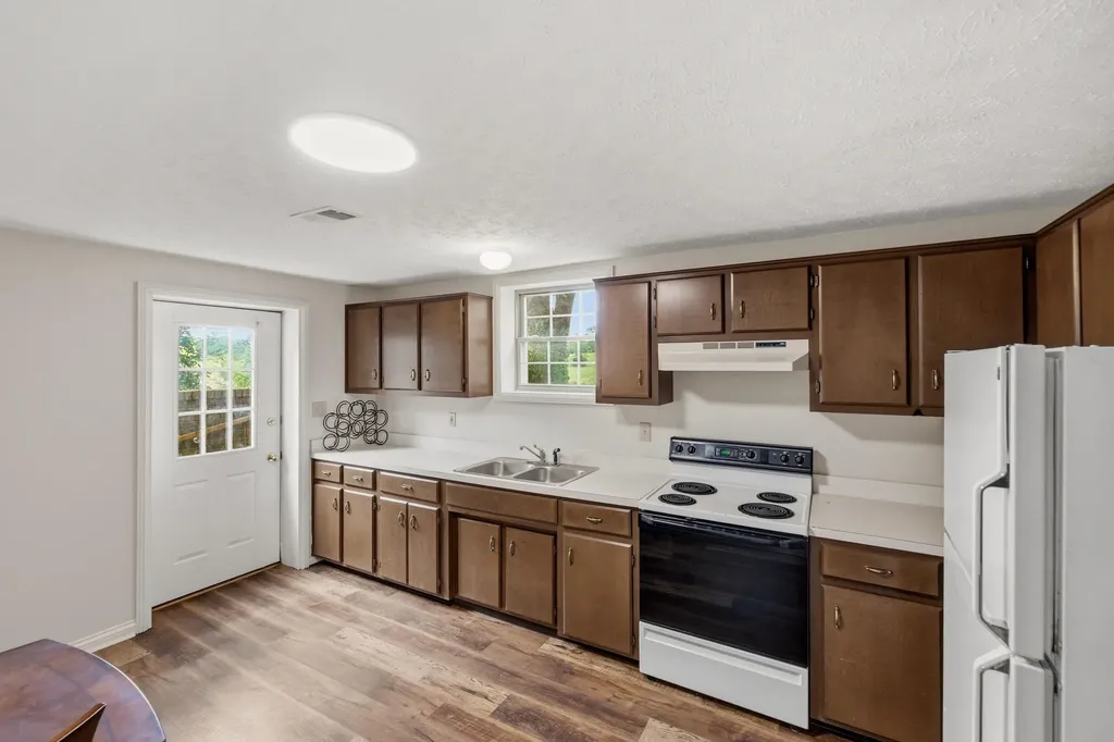 5108 Fords Mill Road Versailles KY 40383