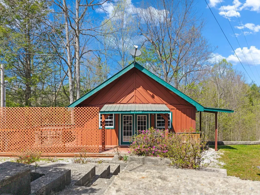 1578 Village Drive Campton KY 41301