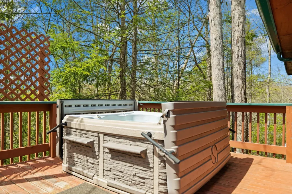 1578 Village Drive Campton KY 41301