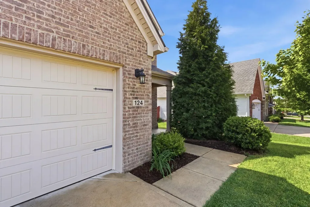 124 Mcintosh Park Georgetown KY 40324