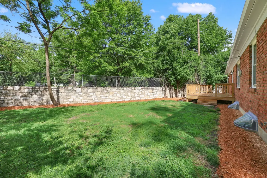 200 Paul Sawyier Drive Frankfort KY 40601