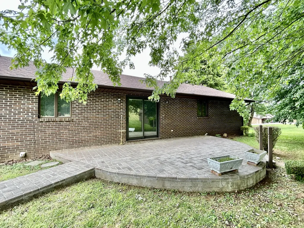 602 Mcguire Street Ferguson KY 42533