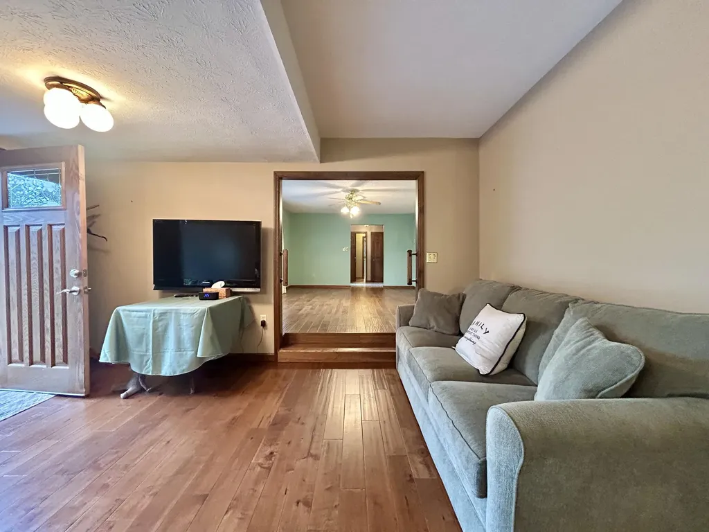 602 Mcguire Street Ferguson KY 42533